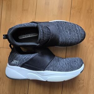 Skechers Knit Slip-On Shoes 8.5